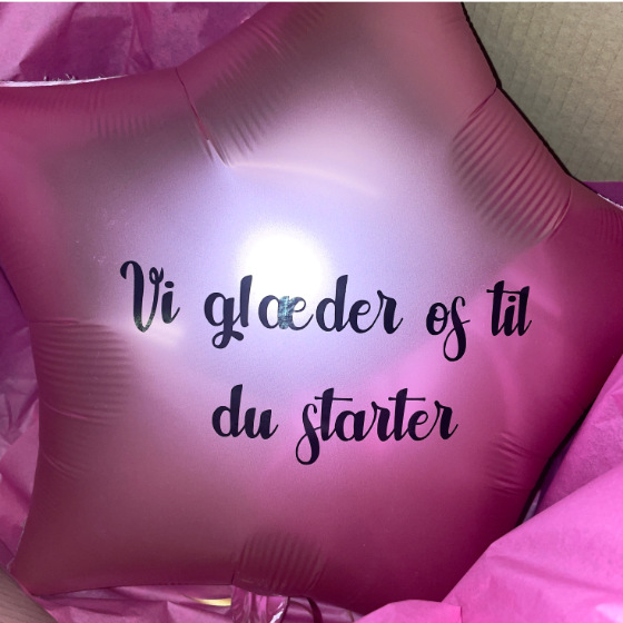 Send En Ballon Med Din Tekst Stjerne Satin Flamingo Pink image-0