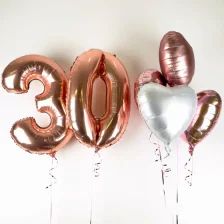 Send En Ballon Buket 30 År Blush